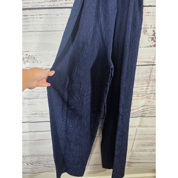 Lilly Pulitzer Kirrabelle Jumpsuit true navy pineapple pucker Jackquard size 00 - Picture 5 of 6